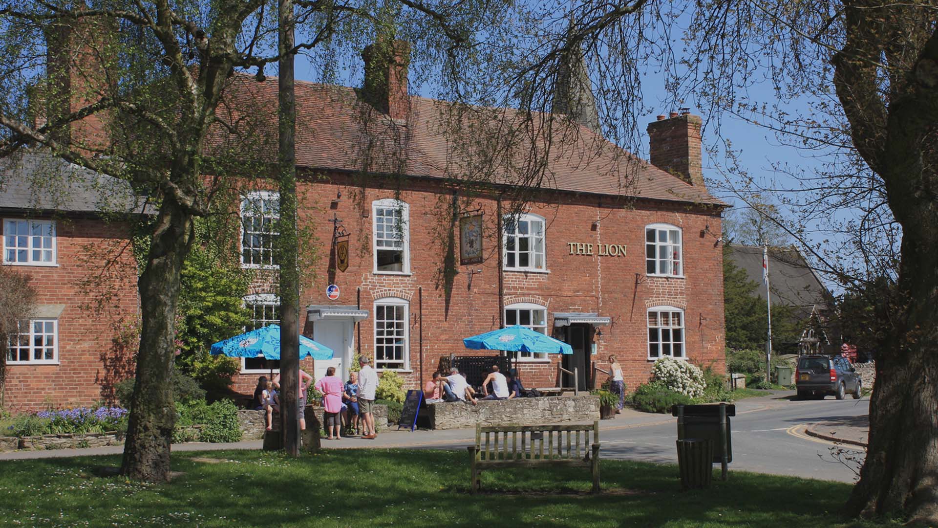 The Lion Inn Country Pub by Shelsley Walsh Hill Climb in Worcestershire