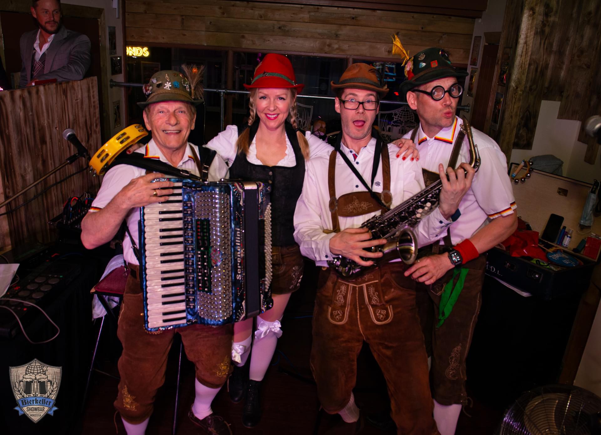 Bierkeller Schunklers German Oompah Band Bierkeller Schunklers German Oompah Band - Live German Bavarian Austrian Music